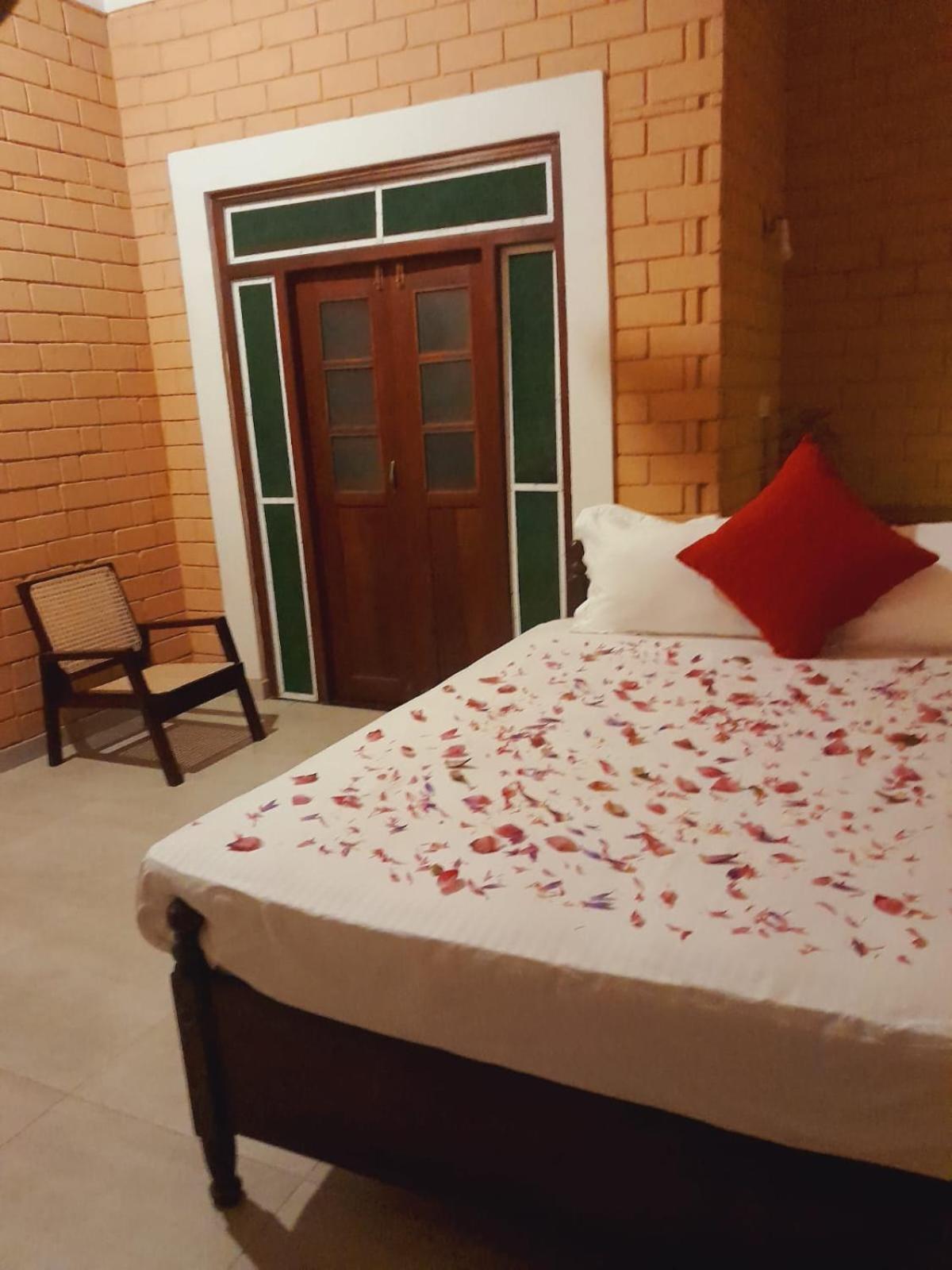 Laliz Bed & Breakfast Galle Luaran gambar