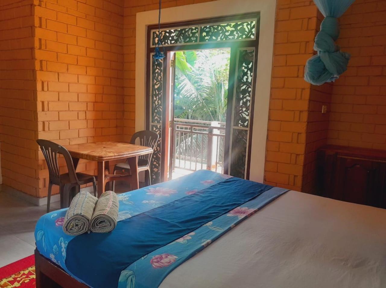Laliz Bed & Breakfast Galle Luaran gambar